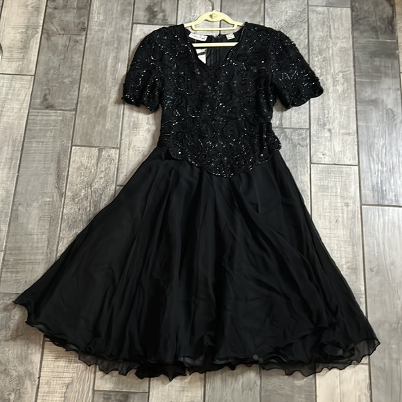 VINTAGE LAWRENCE KAZAR BLACK SEQUIN BEADED UPPER FULL GOWN MEDIUM new w tags - Picture 10 of 10